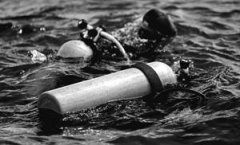 �����Ľ�ѵ��Ǳˮ������